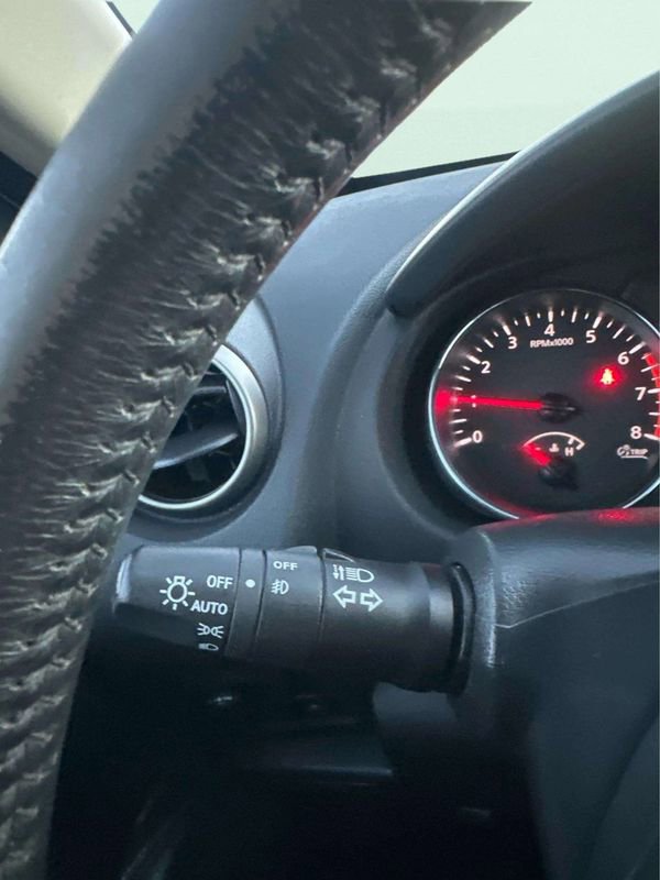 Used 2013 Nissan Rogue SL image 27