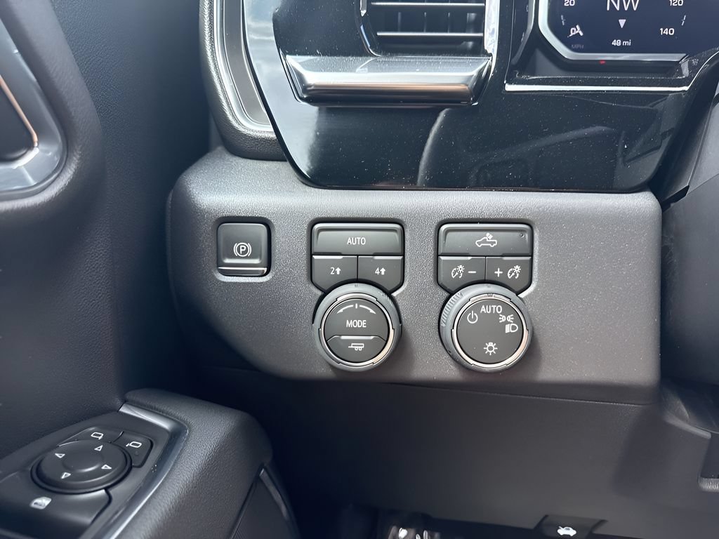 Used 2026 Chevrolet Silverado 1500 LT AWD/4WD image 23