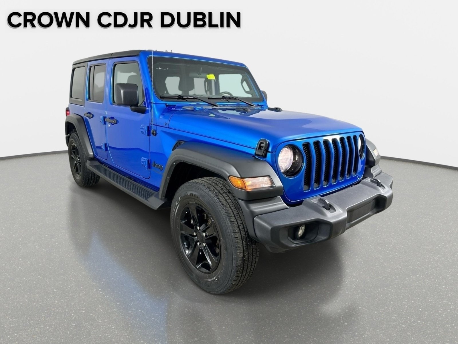 Used 2022 Jeep Wrangler Unlimited Sport AWD/4WD image 3