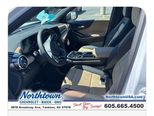 New 2026 Chevrolet Equinox ACTIV w/ Convenience Package III AWD/4WD image 11