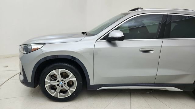 Used 2023 BMW X1 xDrive28i w/ Premium Package AWD/4WD image 9
