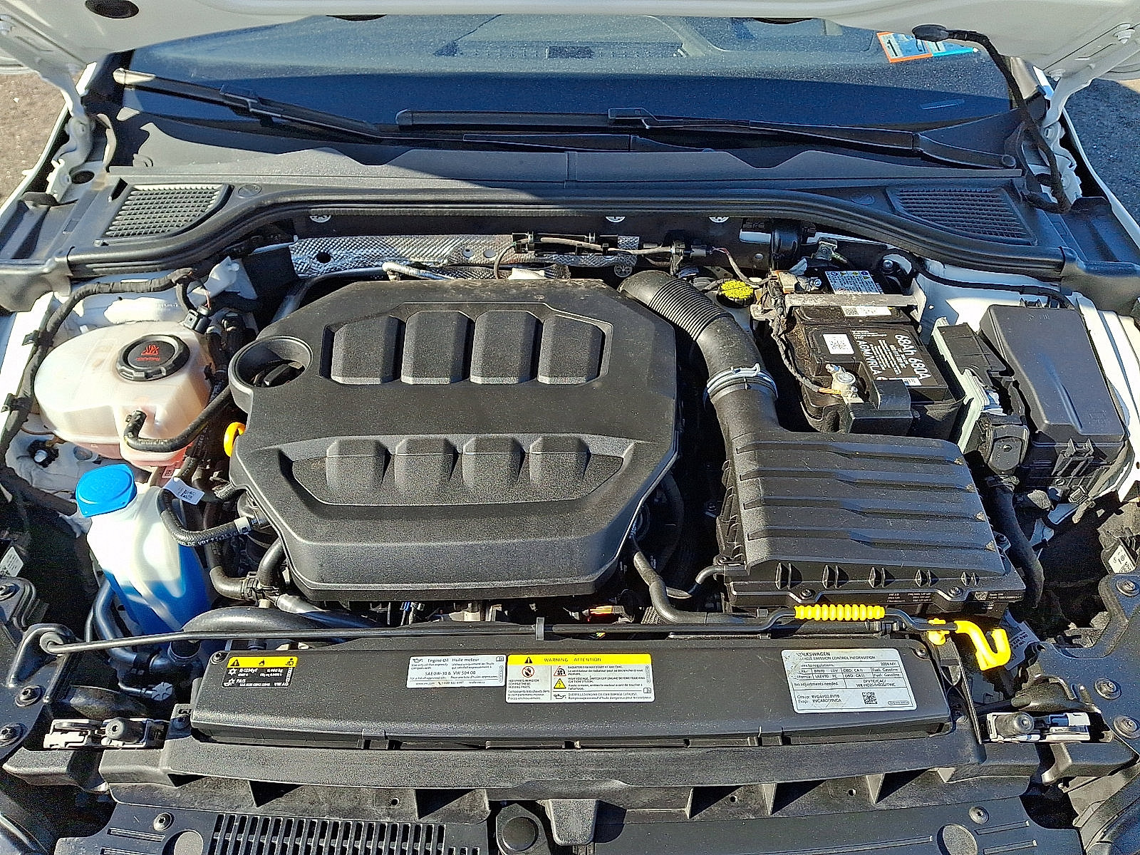 Used 2024 Volkswagen Golf R image 28