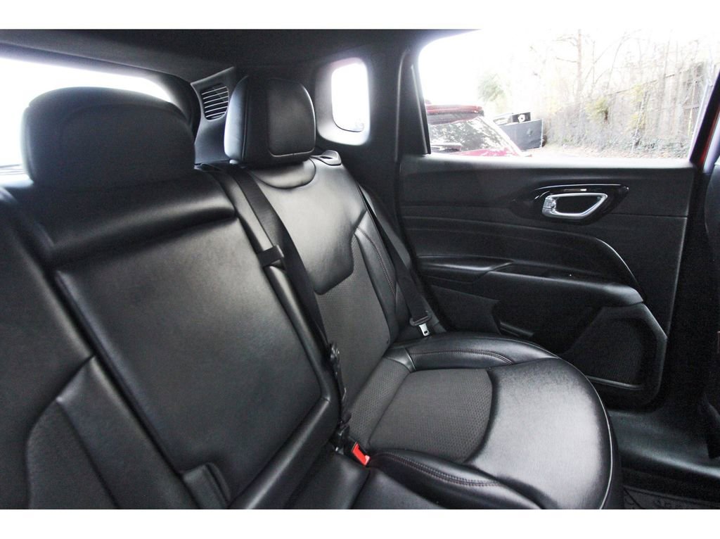 Used 2023 Jeep Compass Trailhawk AWD/4WD image 11