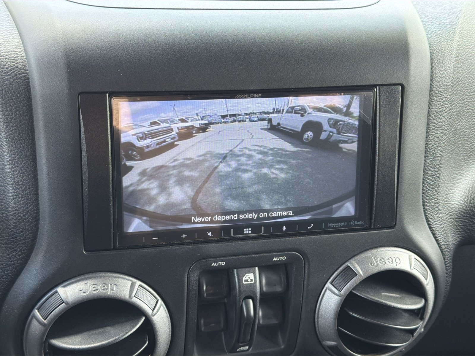 Used 2016 Jeep Wrangler Unlimited Sport w/ Quick Order Package 24S AWD/4WD image 19