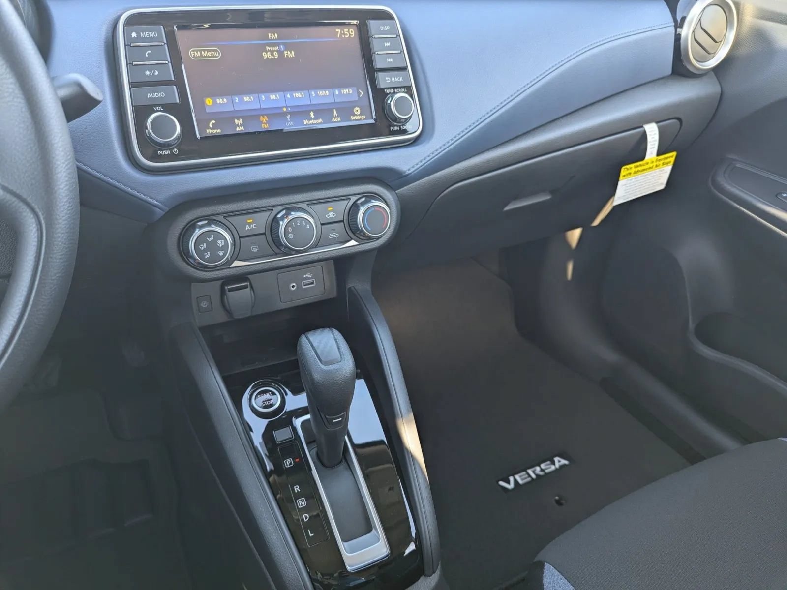 New 2025 Nissan Versa SV w/ Trunk Package FWD image 20