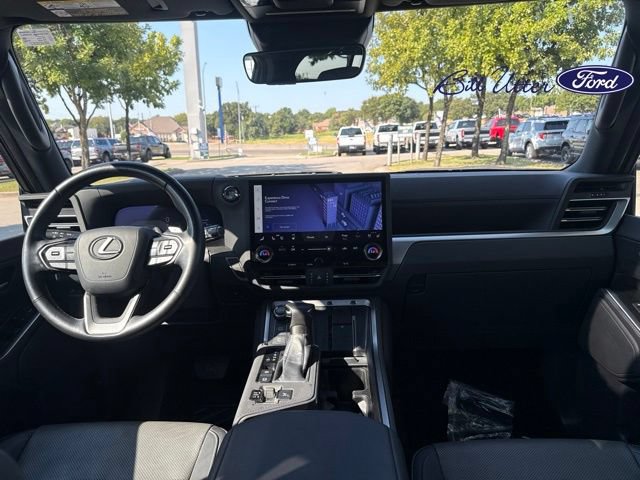 Used 2024 Lexus GX 550 w/ Accessory Package (31) AWD/4WD image 17
