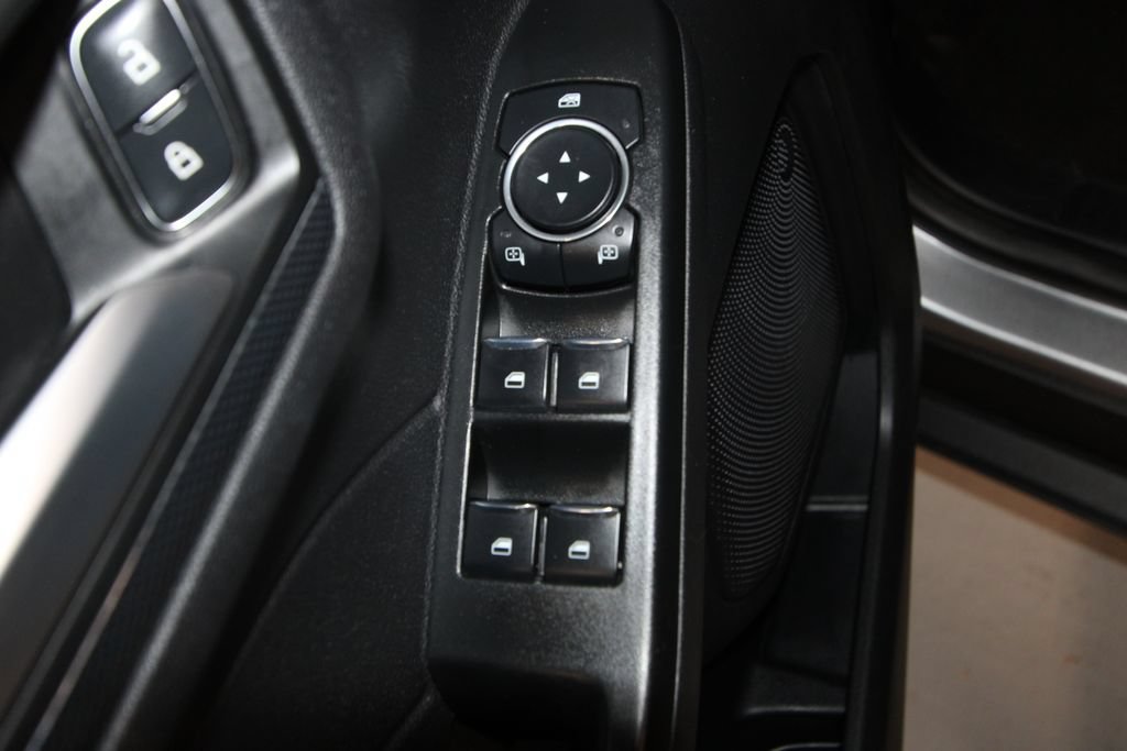 Used 2024 Ford Escape ST-Line w/ Tech Pack #1 FWD image 6
