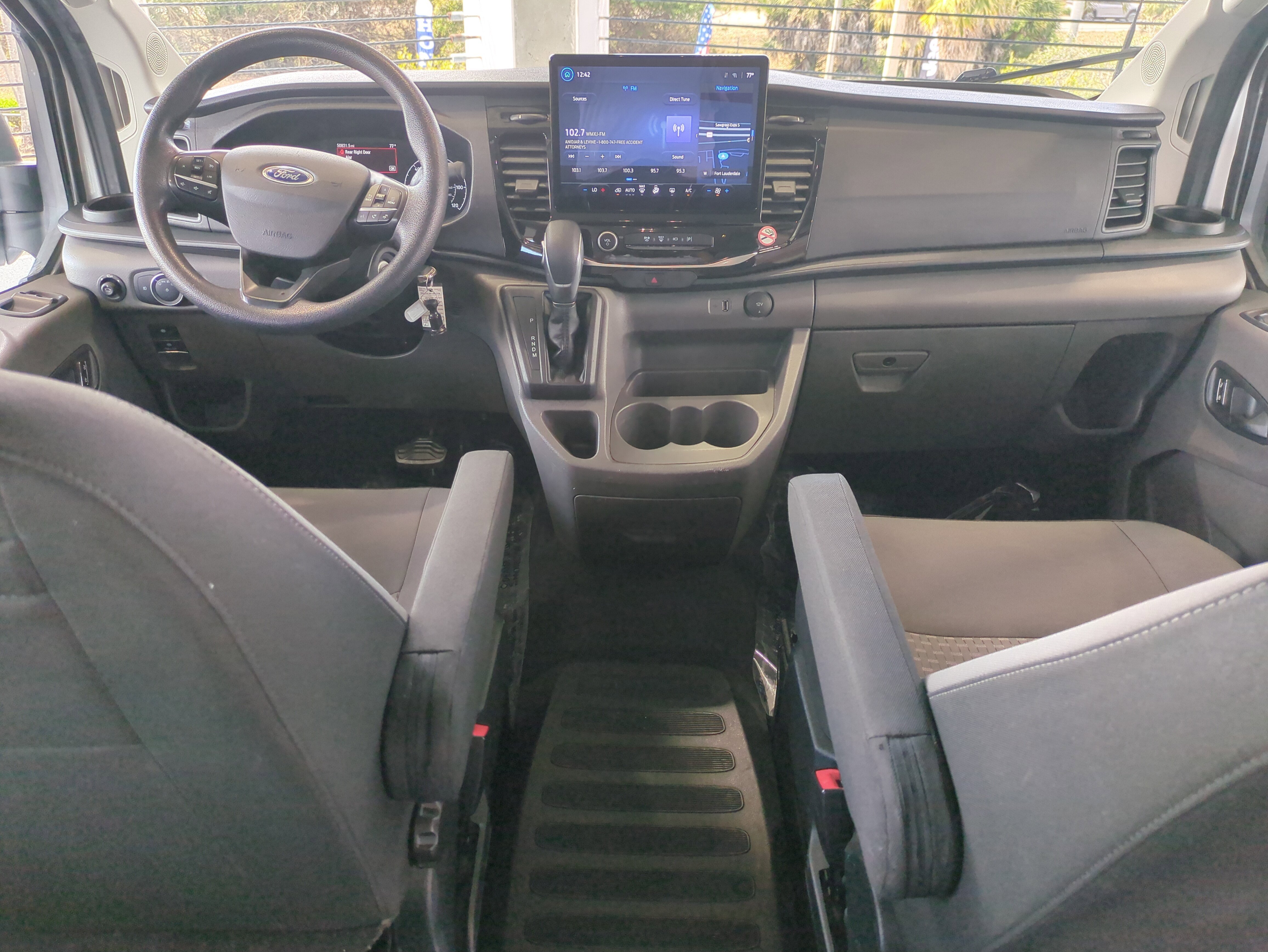 Used 2023 Ford Transit 350 XLT image 15