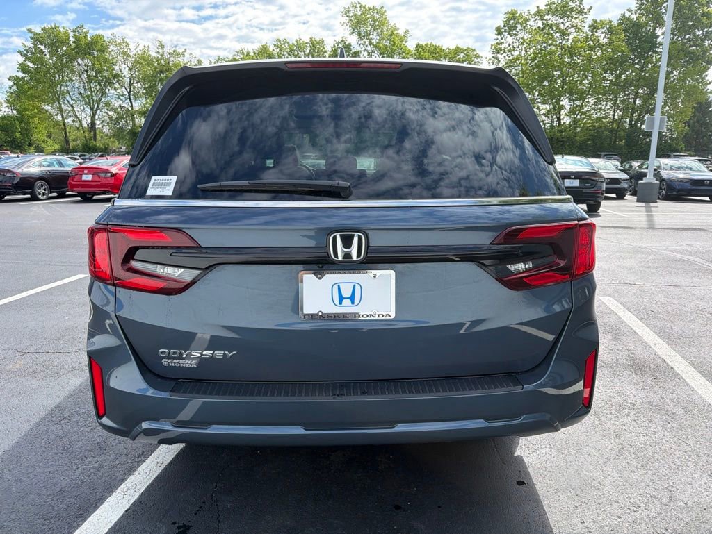 Certified 2026 Honda Odyssey EX-L image 4
