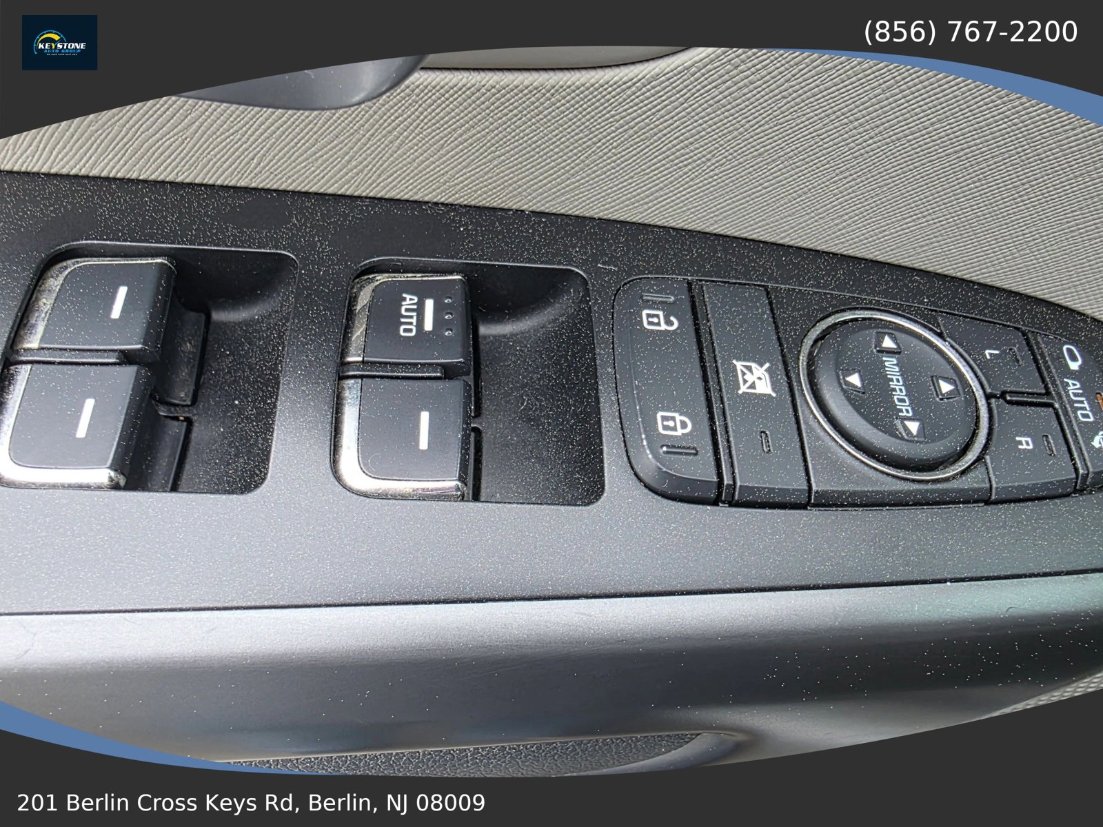 Used 2016 Kia Sedona LX w/ LX Convenience Package FWD image 19