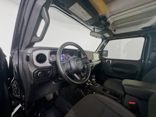 Used 2025 Jeep Gladiator Sport image 19