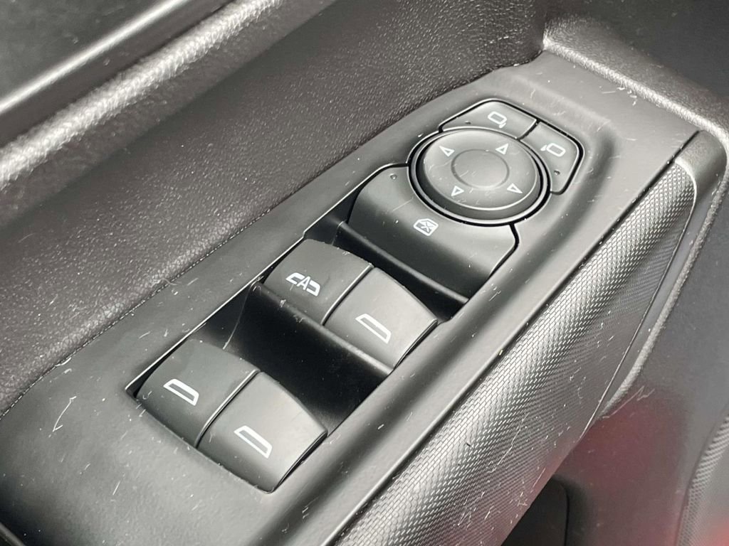 Used 2019 Chevrolet Silverado 1500 Custom Trail Boss w/ Custom Convenience Package AWD/4WD image 15