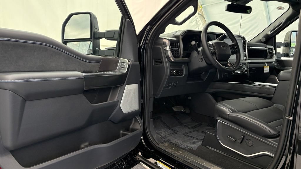 New 2026 Ford F450 Platinum w/ FX4 Off-Road Package AWD/4WD image 32