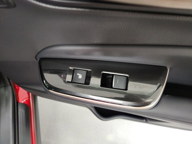 New 2026 Toyota Crown Platinum image 13