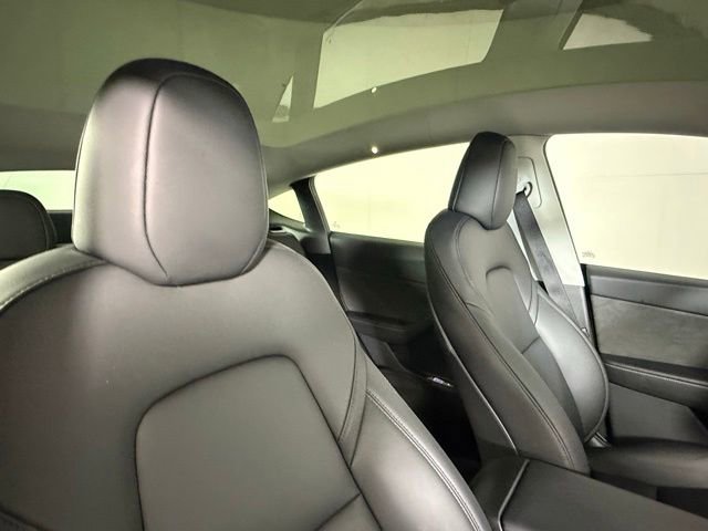 Used 2024 Tesla Model Y Long Range AWD/4WD image 31