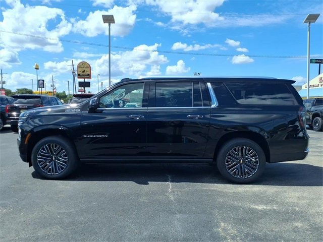 New 2026 Chevrolet Suburban High Country image 10