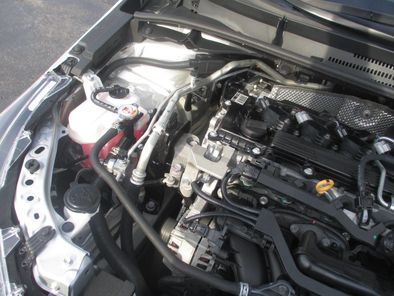 Used 2024 Toyota Corolla LE image 17