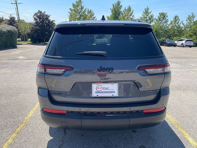 Used 2024 Jeep Grand Cherokee L Laredo image 5