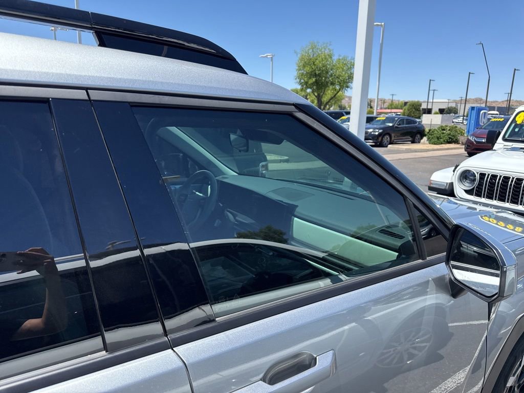 Used 2025 Hyundai Santa Fe SEL AWD/4WD image 9