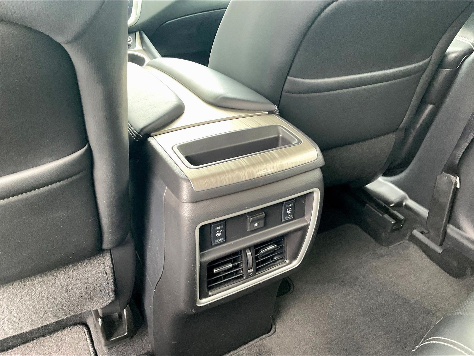Used 2017 Nissan Murano Platinum w/ Platinum Technology Package FWD image 12