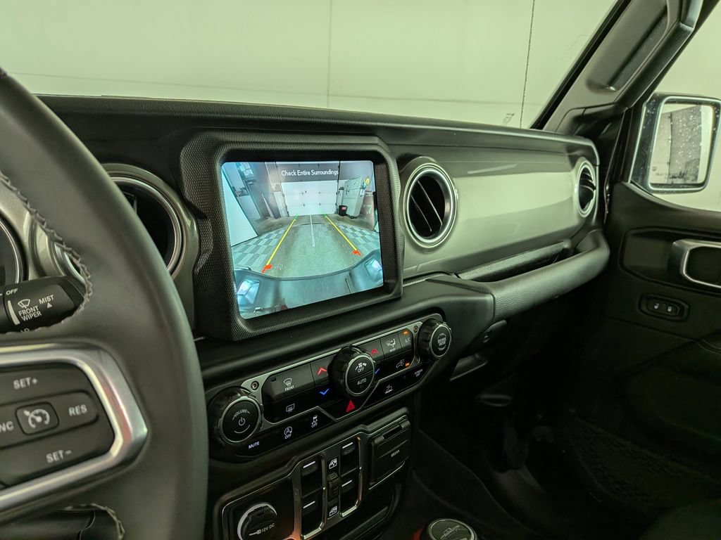 Certified 2023 Jeep Gladiator Overland AWD/4WD image 23