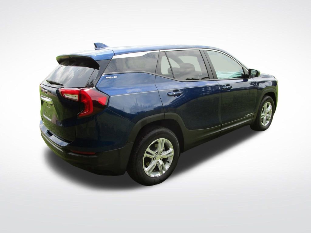 Used 2022 GMC Terrain SLE FWD image 7