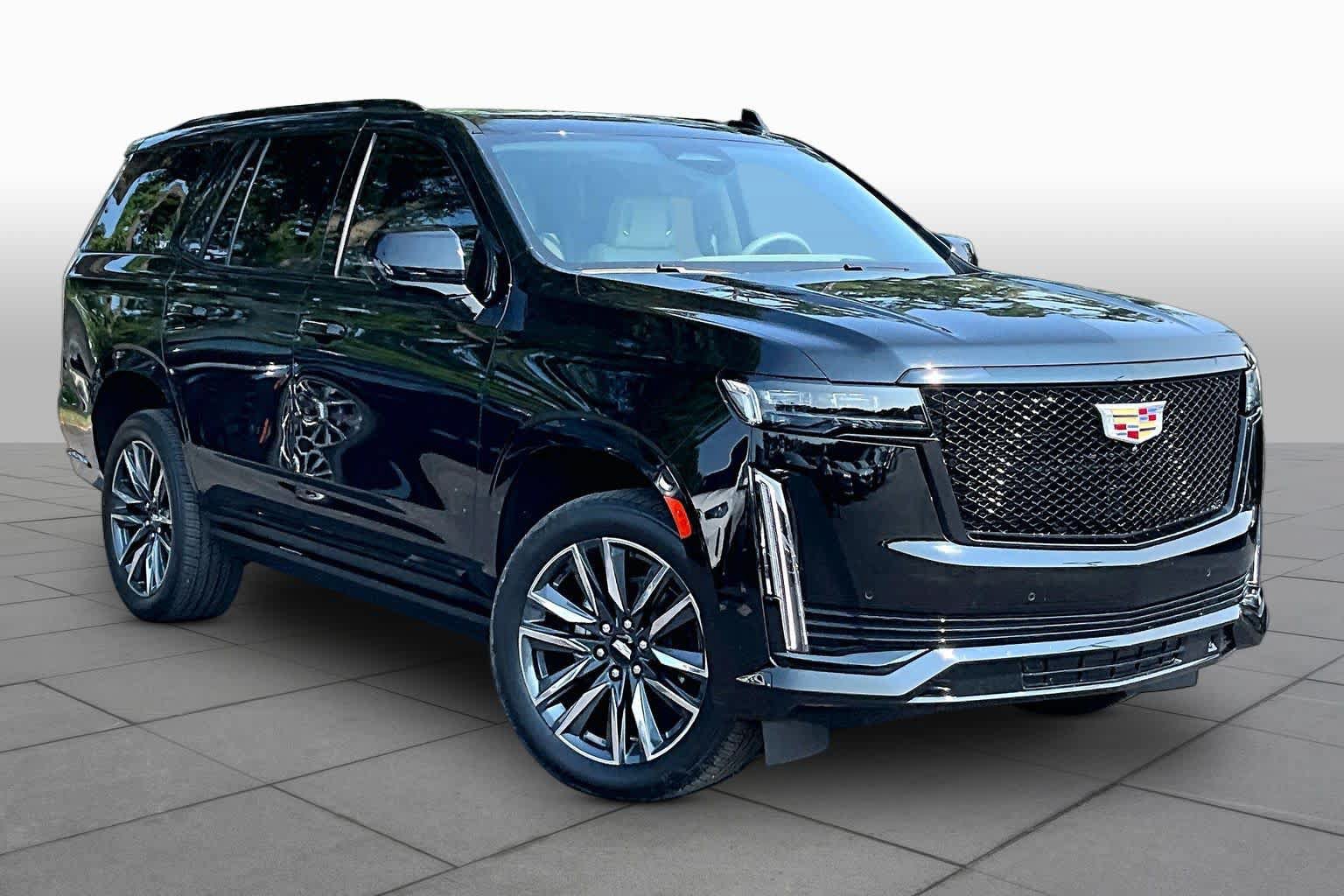 Used 2024 Cadillac Escalade Sport Platinum w/ LPO, ONYX Package AWD/4WD image 3