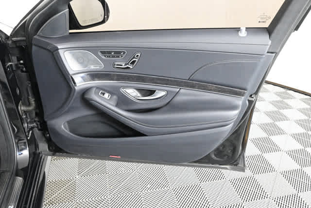Used 2020 Mercedes-Benz S 450 Sedan image 12