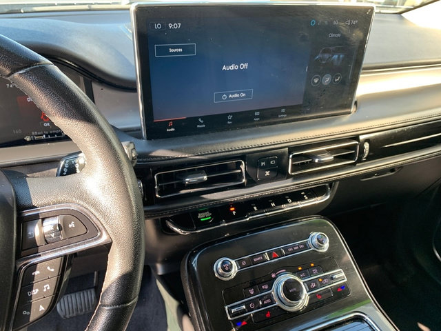 Used 2022 Lincoln Nautilus AWD image 27