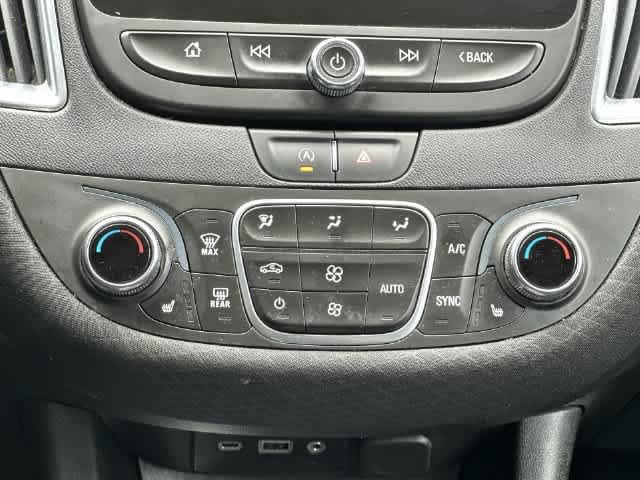 Used 2020 Chevrolet Malibu LT FWD image 15