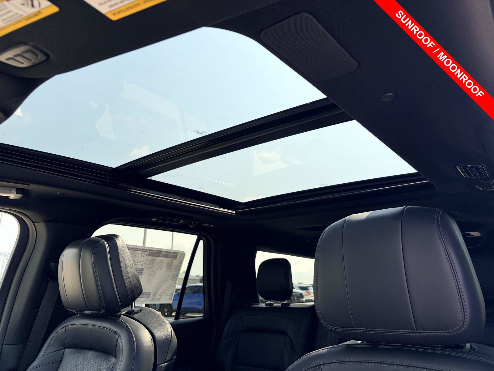 New 2027 Lincoln Navigator L Reserve w/ Jet Appearance Package AWD/4WD image 4