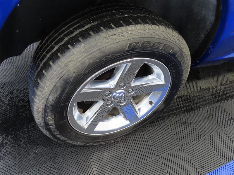 Used 2017 RAM 1500 Express AWD/4WD image 8