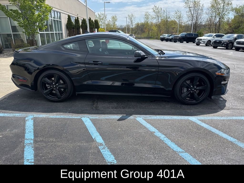 Used 2022 Ford Mustang GT Premium w/ Equipment Group 401A RWD image 5