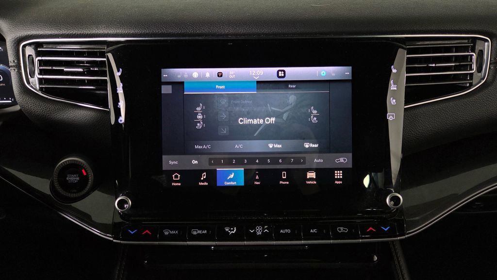 Used 2023 Jeep Wagoneer 4WD image 24