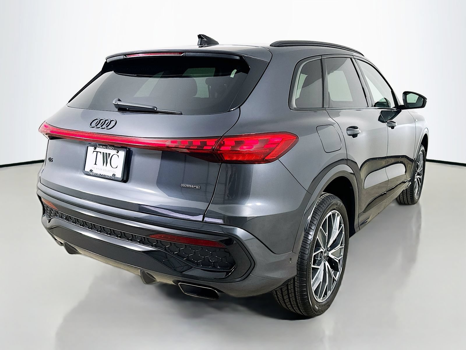 New 2026 Audi Q5 Premium Plus AWD/4WD image 5