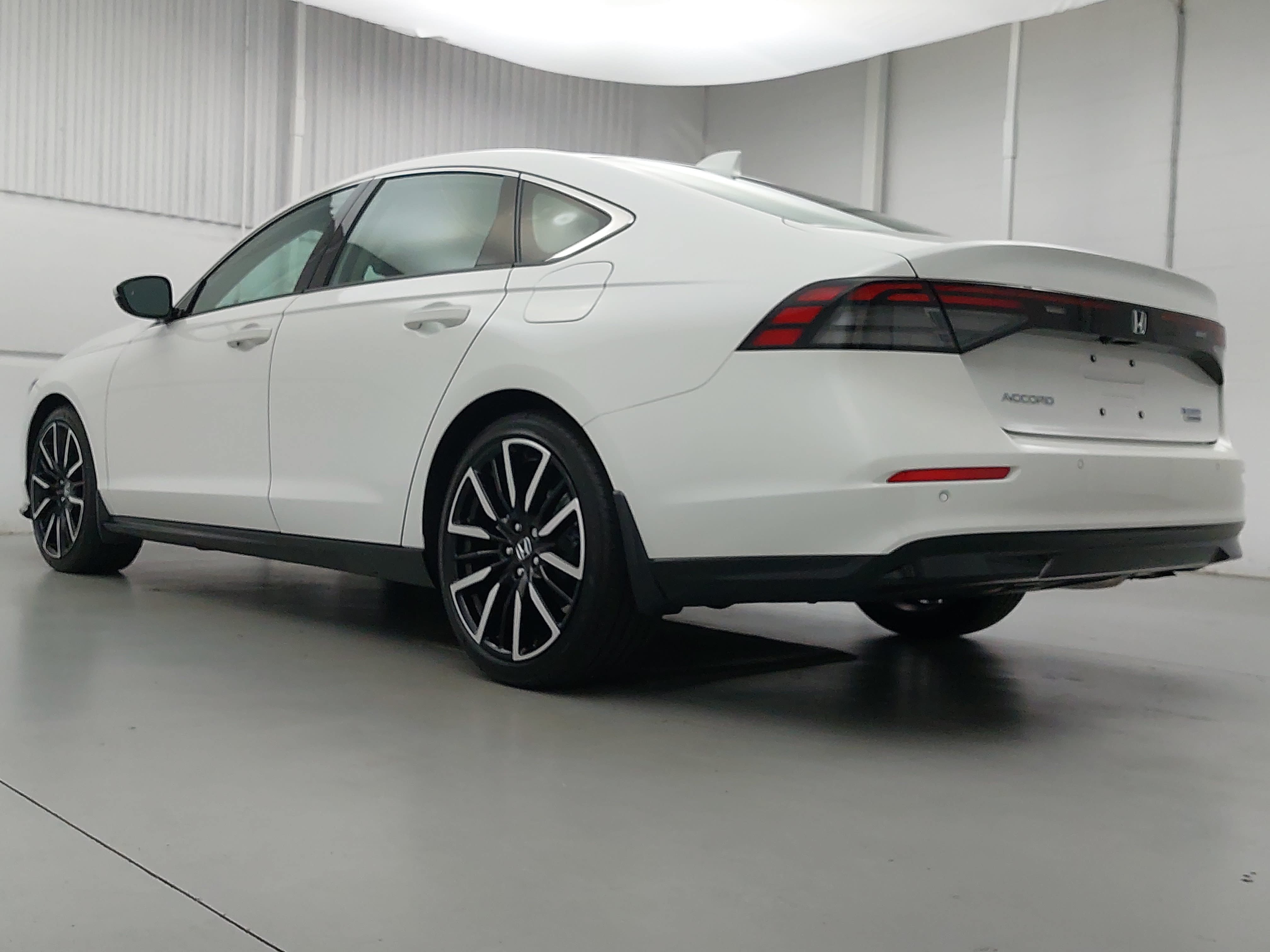 Used 2026 Honda Accord Touring image 3