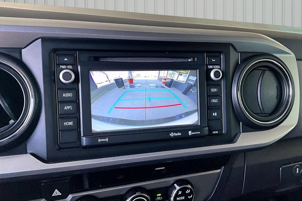 Used 2017 Toyota Tacoma SR5 w/ Tow Package RWD image 10