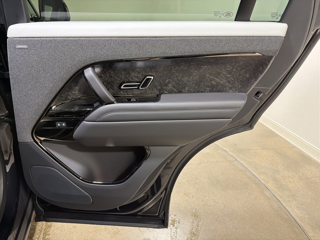 New 2025 Land Rover Range Rover Sport Dynamic SE image 26