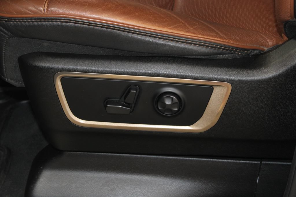 Used 2019 RAM 1500 Limited AWD/4WD image 22