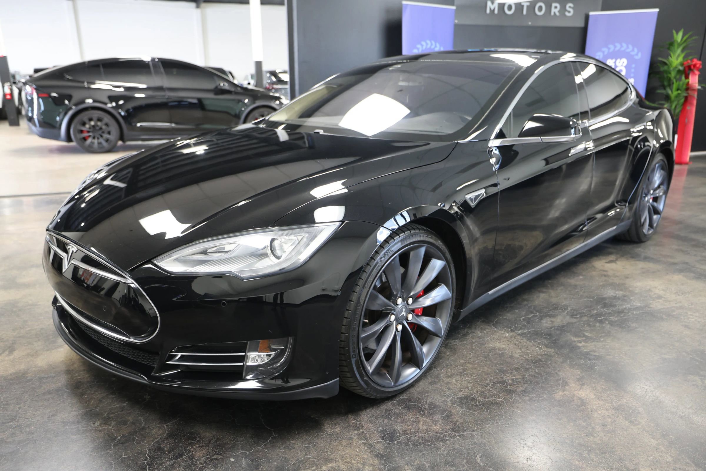 Used 2014 Tesla Model S P85 image 5