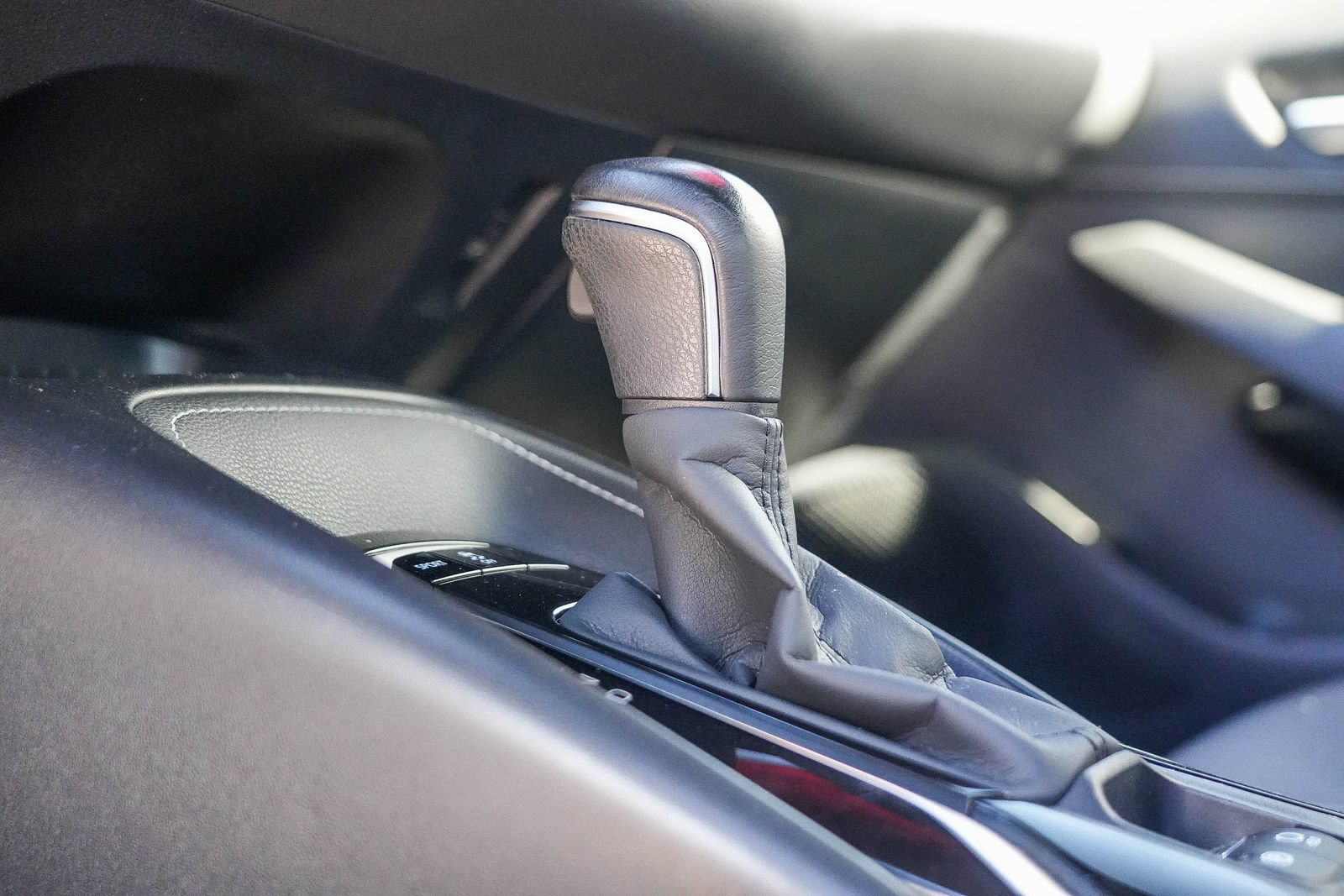 Certified 2019 Toyota Corolla SE FWD image 22