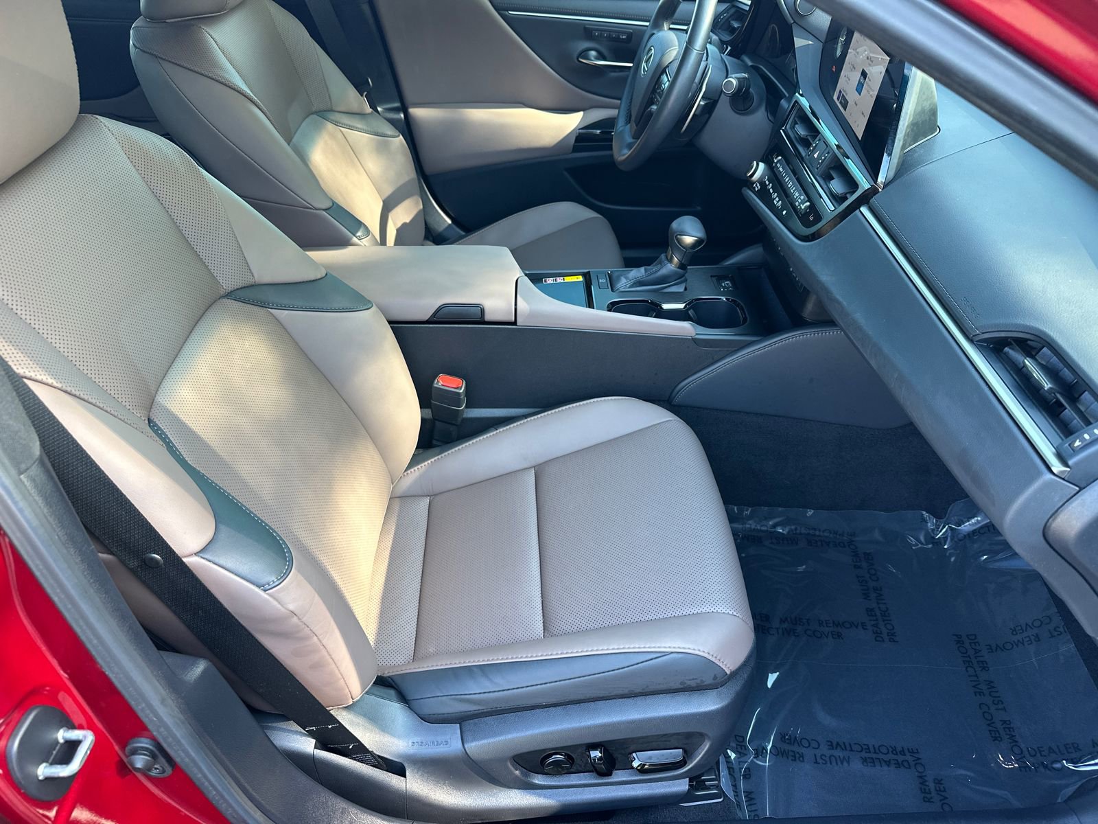 Used 2025 Lexus ES 350 w/ Premium Package image 13