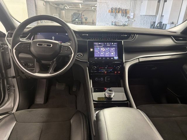 Certified 2023 Jeep Grand Cherokee L Laredo AWD/4WD image 35