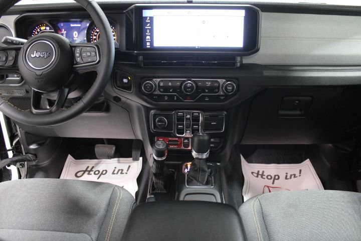 Used 2024 Jeep Wrangler Willys image 28