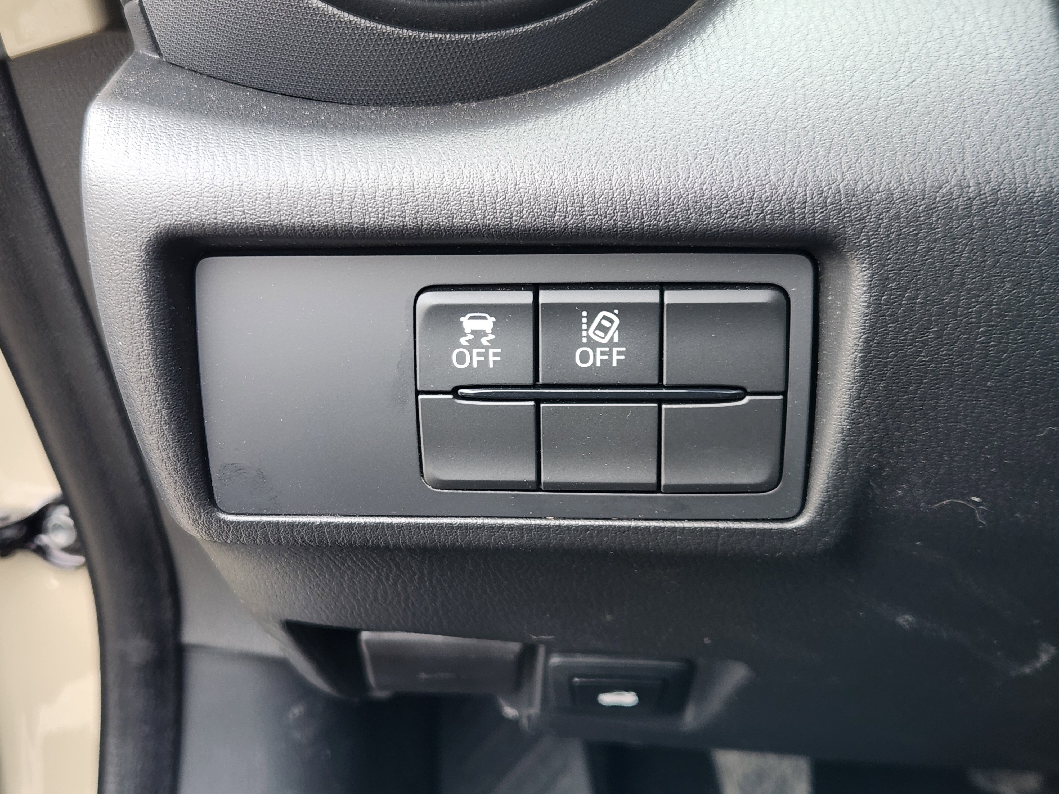 Certified 2023 MAZDA MX-5 Miata Club w/ Brembo/BBS Recaro Package image 28