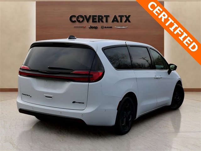 Used 2024 Chrysler Pacifica Select image 5