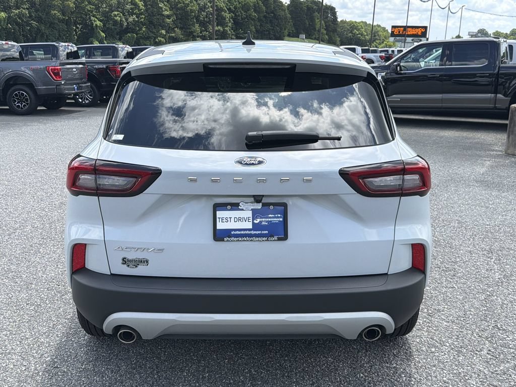 Used 2026 Ford Escape Active w/ Cold Weather Package FWD image 6