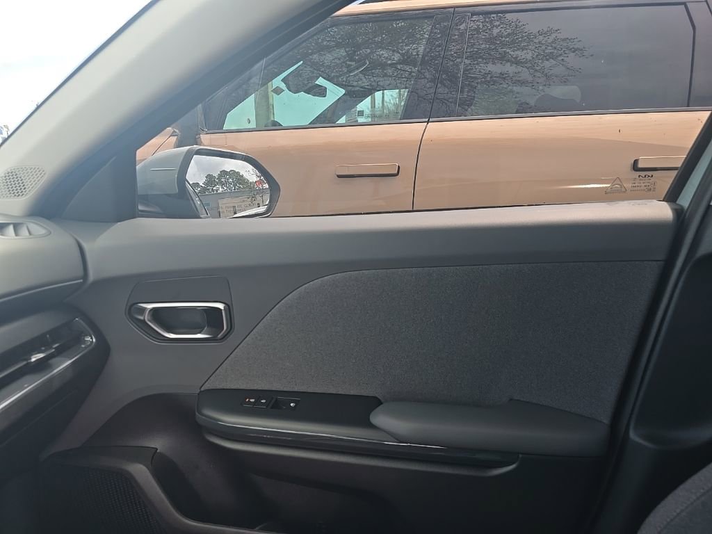 Certified 2025 Kia K4 EX image 21