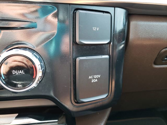 Used 2024 Ford F350 King Ranch w/ Chrome Package image 29