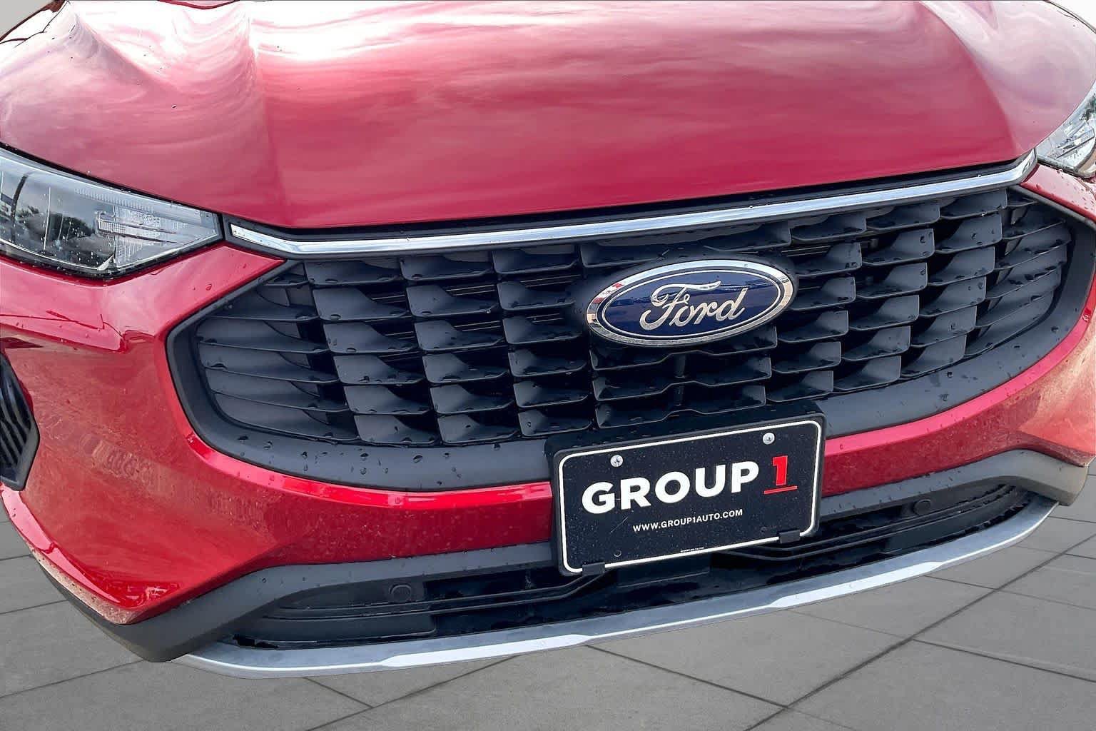Used 2026 Ford Escape Active w/ Cold Weather Package FWD image 28
